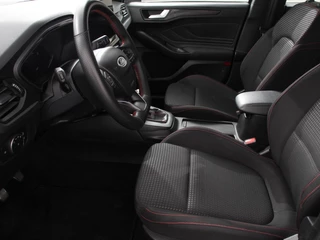 Ford Focus Ford Focus Wagon 1.0 EcoBoost Hybrid ST Line Navigatie Climate Control Led Dab Camera Parkeer sensoren Cruise Control Lichtmetalen velgen - afbeelding nr 9