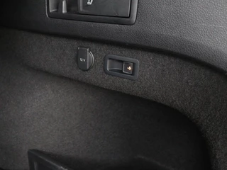 Volkswagen Passat Volkswagen Passat 1.4 TSI PHEV GTE | Panoramadak | Leder |  Stoelverwarming | Trekhaak | Camera | Park Assist | Adaptive cruise | Side Assist | Matrix LED | Carplay | Navigatie - afbeelding nr 29