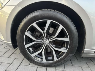 Volkswagen Passat Volkswagen Passat Variant 1.6 TDI Highline PANO DSG trekhaak - afbeelding nr 42