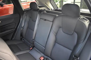 Volvo XC60 Volvo XC60 T8 455Pk AWD Ultra Dark | Luchtvering | Trekhaak | 21'' | 360 ca - afbeelding nr 18