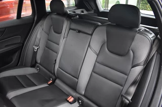 Volvo V60 Volvo V60 T6 350pk AWD Plus Dark | Climate | S/K Dak | Harman Kardon | Tre - afbeelding nr 17