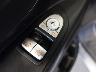 Mercedes-Benz Vito Mercedes-Benz Vito 114 CDI Lang Automaat Airco Cruise Control Camera Parkeersensoren Trekhaak - afbeelding nr 10