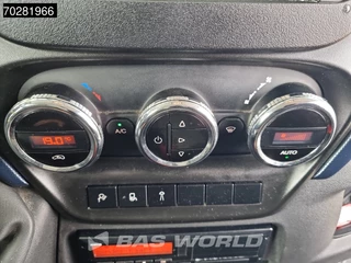 Iveco Daily Iveco Daily 50C18 3.0L Automaat L4H2 Luchtvering Dubbellucht 3,5t Trekhaak Airco Cruise Camera Euro6 L4 16m3 Airco Trekhaak Cruise control - afbeelding nr 17