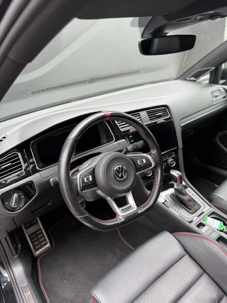 Volkswagen Golf Volkswagen Golf 2.0 TSI GTI TCR|PANO|AKRA|DYNAUDIO|MEMORY|BEARLOCK - afbeelding nr 45