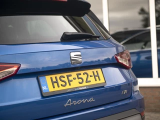 SEAT Arona SEAT Arona 1.0 EcoTSI 116pk FR DSG | Full LED | Keyless | ParkAssist + Camera | App-Connect | Armsteun vóór | Black Pack | Wireless Charge - afbeelding nr 43