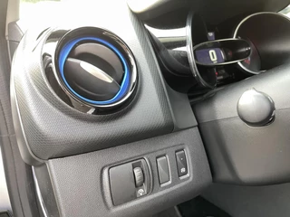 Renault Clio Renault Clio 0.9 TCe Intens GT-LINE LED KOPLAMPEN|CAMERA|R-LINK|KEYLESS|NAVIGATIE|BLUETOOTH - afbeelding nr 28