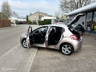 Peugeot 208 Peugeot 208 1.2 PureTech Allure stoelverwarming 5drs lmv - afbeelding nr 15