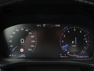 Volvo XC60 Volvo XC60 T8 407PK AWD / Inscription / panoramadak / 360° / LED - afbeelding nr 17