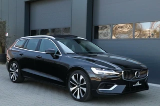 Volvo V60 Volvo V60 2.0 T6 Recharge AWD Inscription Panodak Headup Display 360View Adaptiv Cruise Leder Sportzetels Harman/Kardon Audio Laneassist 134000km BJ2021 - afbeelding nr 9