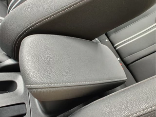 Opel Corsa Opel Corsa 1.2 GS Panoramadak | Stuurverwarming | Carplay/Android - afbeelding nr 32
