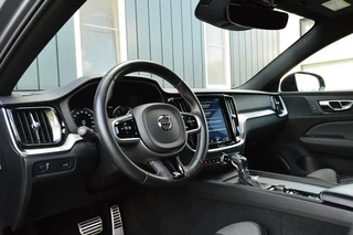 Volvo V60 Volvo V60 2.0 T5 R-Design Rijklaarprijs-Garantie Leder Led Apple carplay Rondom zicht camera - afbeelding nr 11