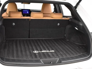 Lexus UX - afbeelding nr 15