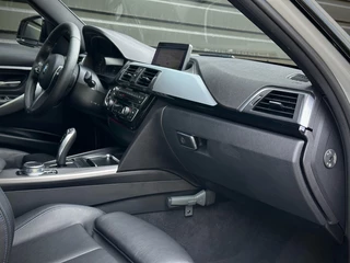 BMW 3 Serie BMW 3 Serie 320i M-PERFORMANCE VIRTUAL|M STOEL|LEDER|20'' M|CARPLAY - afbeelding nr 28