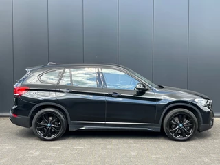 BMW X1 BMW X1 xDrive25e Sport Line Navi LED E.klep Cruise PDC - afbeelding nr 2