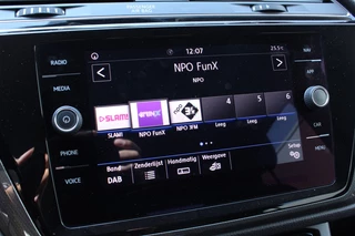 Volkswagen Touran Volkswagen Touran 1.5 TSI DSG Highline 7p 1eEIG! ACC CARPLAY DAB CAMERA '19 - afbeelding nr 30