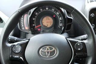 Toyota Aygo Toyota Aygo 1.0 VVT-i x-play | Apple Carplay & Android auto | Achteruitrijca - afbeelding nr 11