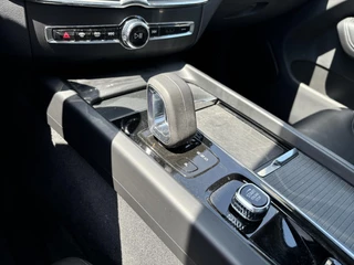Volvo XC60 Volvo XC60 2.0 T6 Plug-in hybrid AWD Plus Bright | Long Range | Memoryseats | Lederen bekleding | ACC | Keyless Entry | Stoelverwarming | - afbeelding nr 16