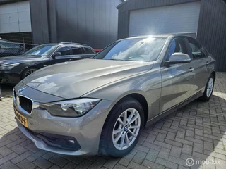 BMW 3 Serie 318i Essential AIRCO/CRUISE CONTROL/NAVI APK 05/2027