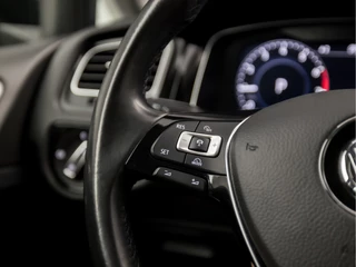 Volkswagen Golf Volkswagen Golf 1.5 TSI R-Line Sport 150Pk Automaat (VIRTUAL COCKPIT, APPLE CARPLAY, GROOT NAVI, CAMERA, LED KOPLAMPEN, ALCANTARA, ADAPTIVE CRUISE, LM VELGEN, DAB+, NIEUWE APK, NIEUWSTAAT) - afbeelding nr 20