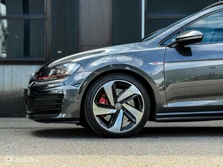 Volkswagen Golf Volkswagen Golf 2.0 TSI GTI Performance |Pano |Akra |CarPlay - afbeelding nr 8