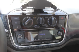 Volkswagen up! Airco , Cruise control , Stoelverwaming , DAB radio - afbeelding nr 11