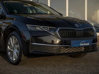 Škoda Octavia Škoda Octavia Combi 1.5 TSI MHEV Business Edition Plus | Matrix LED | Lounge Interieur | Chrome pakket | Stoel-, Stuur- & voorruitverwarming | Navi 13inch | Wireless App-connect | El. achterklep m.sensor | ACC - afbeelding nr 24