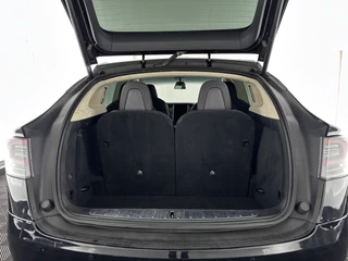 Tesla Model X Aut. *PANO | AUTO-PILOT | TOWBAR | AIR-SUSPENSION | FULL-LED | NAPPA-SOFT-LEATHER | KEYLESS | APP.CONNECT | CRUISE | DAB | LANE-ASSIST | DIGI-COCKPIT | SURROUND-VIEW | COMFORT-SEATS | 20
