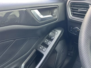 Ford Focus Ford Focus Wagon 2.3 EcoBoost ST-3 | 280PK | Adaptive cruise control | Launch control | Winter Pack | Full LED | Camera - afbeelding nr 21