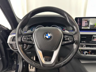 BMW 5 Serie BMW 5 Serie 520d xDrive High Executive Aut. *PANO | FULL-LEATHER | FULL-LED | HEAD-UP | DIGI-COCKPIT | NAVI-FULLMAP | TOP-VIEW | MEMORY-PACK | ECC | PDC | CRUISE | 20''ALU | TOWBAR* - afbeelding nr 16