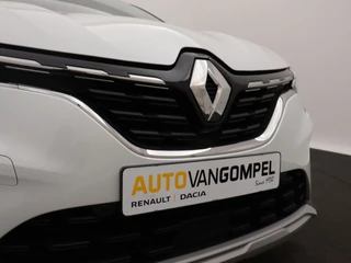 Renault Captur / CAMERA / NAVI / 18