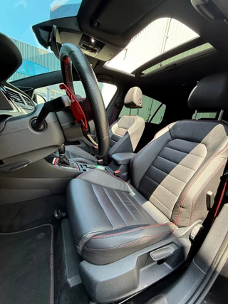 Volkswagen Golf Volkswagen GOLF 2.0 TSI GTI TCR|Pano|Akrapovic|Dynaudio|Leer|dodehoek|Carplay - afbeelding nr 55