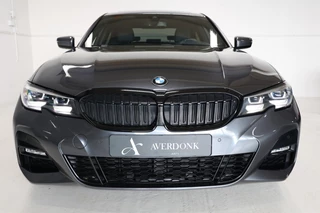 BMW 3 Serie BMW 3 Serie 318i M-Sport Automaat NAP/Schuifdak/19inch/Cam/Sfeerverl - afbeelding nr 12