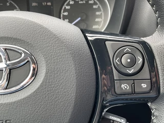 Toyota Yaris Toyota Yaris 1.5 VVT-i Dynamic | Stoelverwarming | Bluetooth | Elektr. Inkl. - afbeelding nr 12