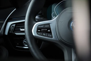 BMW 5 Serie BMW 5 Serie 530e M-Sport Sedan, Adaptieve Cruise, Trekhaak, Achteruitrijcame - afbeelding nr 16