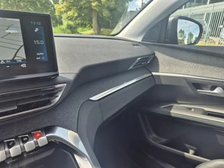 Peugeot 5008 Peugeot 5008 1.2 PureTech Blue Lease Allure 7-Persoons AUTOMAAT | NAVI | CLIMA | PDC | 18