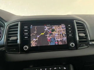 Škoda Karoq Skoda Karoq 1.0 TSI Ambition Business,Pano-dak,T-haak,virtual dashbord - afbeelding nr 23