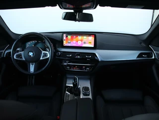 BMW 5 Serie BMW 5-serie Touring 530e High Executive M-sport| Panoramadak | 20inch - afbeelding nr 42
