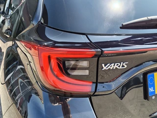 Toyota Yaris Toyota Yaris 1.5 Hybrid GR Sport | Premium Pack | Pano | JBL | Navi - afbeelding nr 37