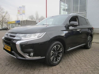 Mitsubishi Outlander - 229092879-0