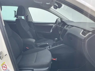 Škoda Octavia Škoda Octavia Combi 1.5 TSI 150pk Automaat Trekhaak Carplay Stoelverw Cruise NL-Auto! - afbeelding nr 22