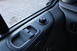 Ford Transit Custom Ford Transit Custom 310 2.0 TDCI L1H1 Sport DC  | 170pk | Dubbele Cabine | Trekhaak | Xenon Koplampen | Navigatiesysteem | Camera - afbeelding nr 19