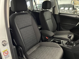 Volkswagen Tiguan Volkswagen Tiguan 1.5 TSI Life Business / 150PK / NAVI / STOEL-STUURVERW. / PDC / 1800KG TREKG. - afbeelding nr 13