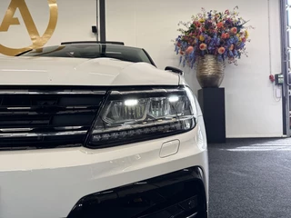 Volkswagen Tiguan Volkswagen Tiguan 1.5 TSI R-Line Bns+ | PANO | CAMERA | TREKHAAK | NAVI - afbeelding nr 67