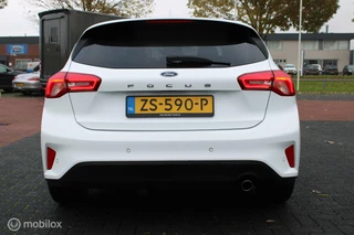 Ford Focus Ford Focus 1.0 EcoBoost 125 PK Titanium Business, Trekhaak, Clima, Donker glas, App connect, Cruise, Clima, Navi, Pdc voor + achter - afbeelding nr 11