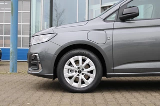 Ford Transit Connect Ford Transit Connect 1.5 EcoBoost PHEV L2 Limited 150pk | Ford Voorraad | Laadvloerbescherming hout | Driver Assistance Pack Trailer - afbeelding nr 27