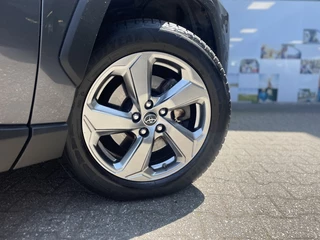 Toyota RAV4 Toyota RAV4 2.5 Hybrid AWD Executive | Pano | JBL | Leder | Trekhaak - afbeelding nr 2
