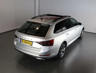Škoda Superb Skoda Superb Combi 1.4 TSI iV Sportline Business - afbeelding nr 4
