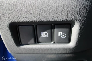 Toyota C-HR Toyota C-HR 1.8 Hybrid Executive Ultimate/Led/Cam/Navi/Tel/ - afbeelding nr 30