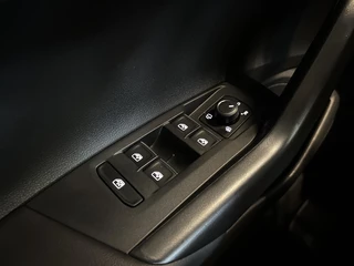 Volkswagen Polo Volkswagen Polo 1.0 TSI AUT 85KW Goal Navigatie Apple Carplay/ Android Auto Adaptive Cruise Control Parkeersensoren Stoelverwarming Virtual Cockpit Climate Control - afbeelding nr 27