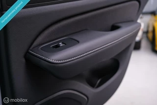 Volvo V60 Volvo V60 2.0 T8 Recharge AWD R-Design | NL auto | DAB+ | CarPlay | Adaptive | Blis | Rijklaar | - afbeelding nr 35